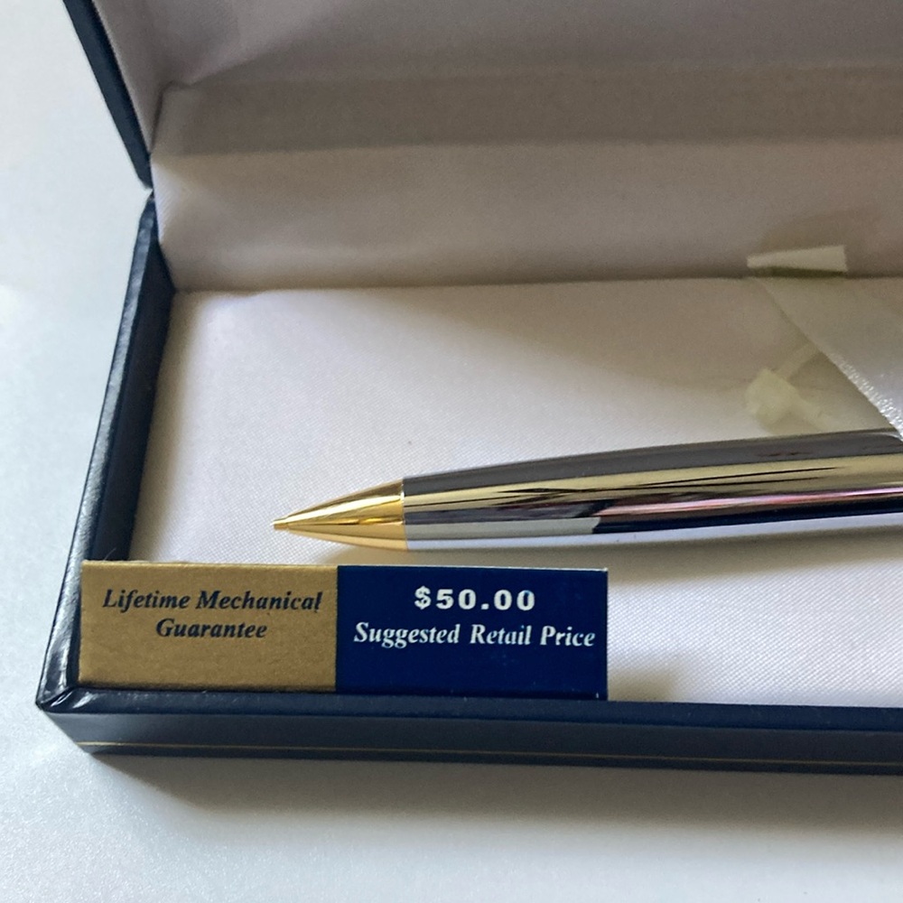 Bill Blass Silver and Gold Pen Fathers Day Is coming - Picture 3 of 5